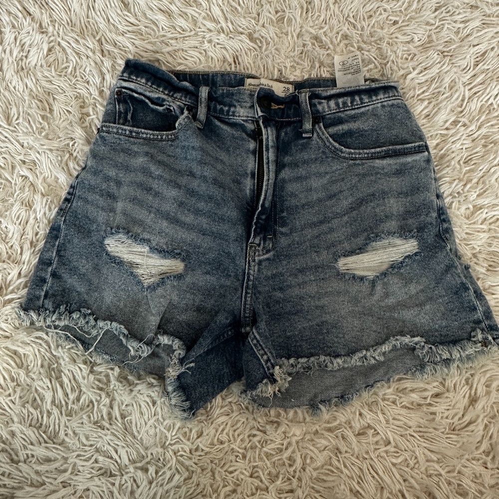 Abercrombie & Fitch High Rise Short Curve Love Sz. 28 / Sz 6